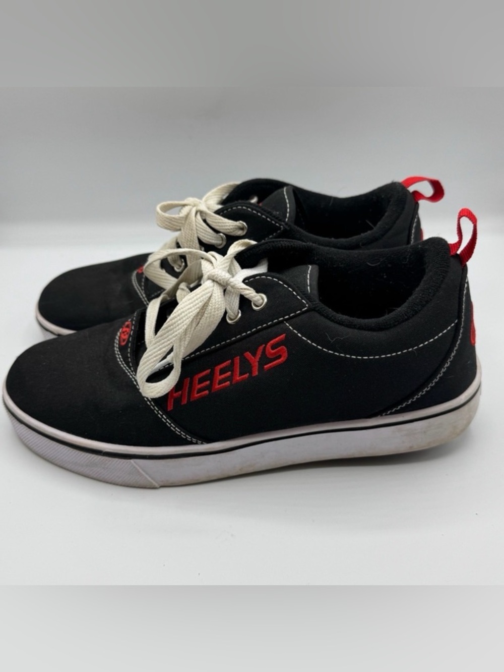Heelys Pro20 Skate Shoes Mens Black Red Wheels Lace Up Sneakers HE100757 US 8